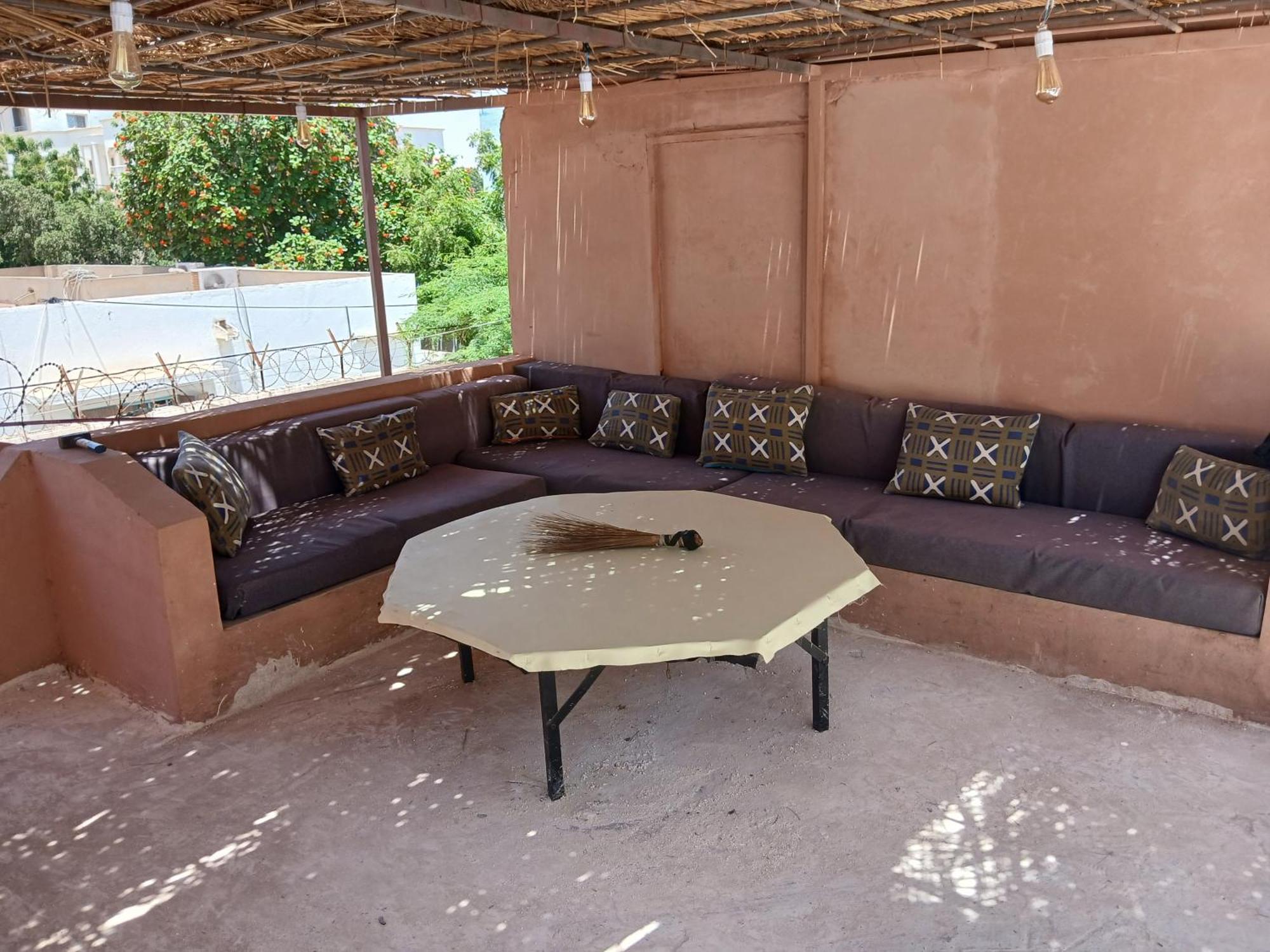 "Par 4 Chemins" - Atypical Stopover Nouakchott Luaran gambar