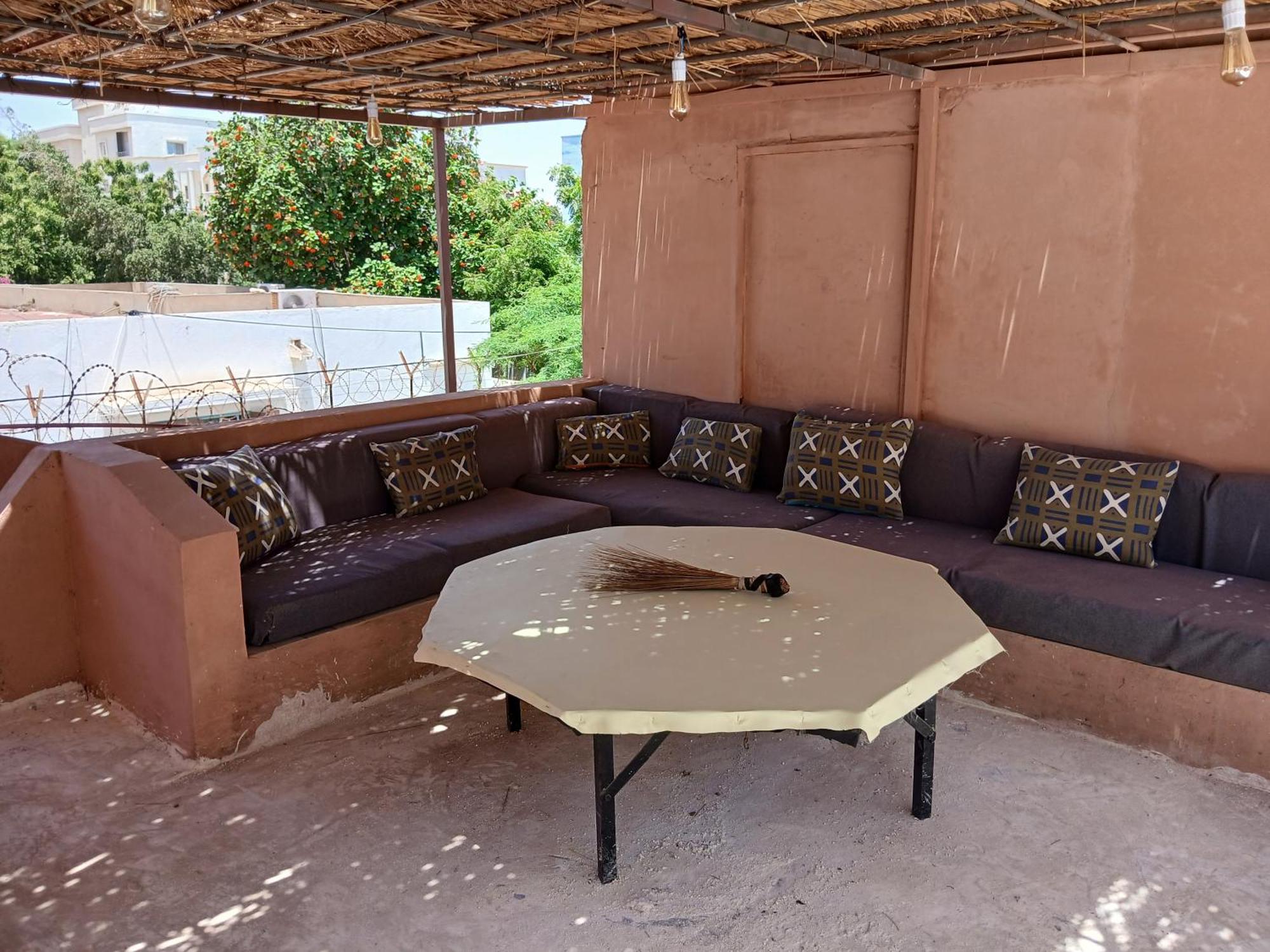 "Par 4 Chemins" - Atypical Stopover Nouakchott Luaran gambar